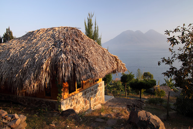 Palm Roof Cottage Vacation Rental at Pasaj-cap