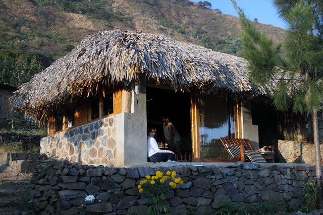 Palm Roof Cottage Vacation Rental at Pasaj-cap